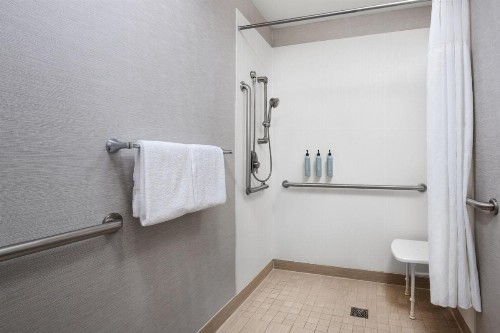 Courtyard by Marriott Anchorage Airport - image 28