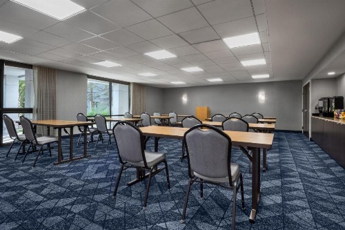 Courtyard by Marriott Anchorage Airport - image 43