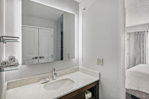 Residence Inn by Marriott Anchorage Midtown - image 13