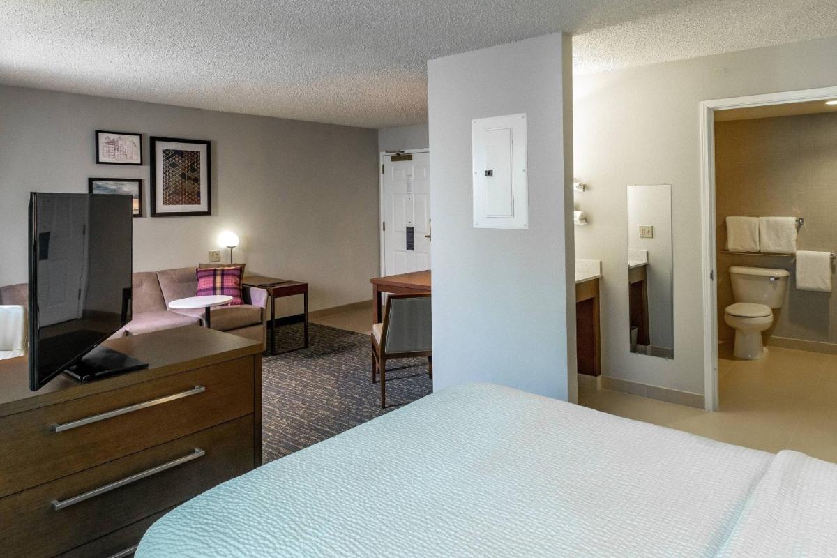 Residence Inn by Marriott Anchorage Midtown - image 3