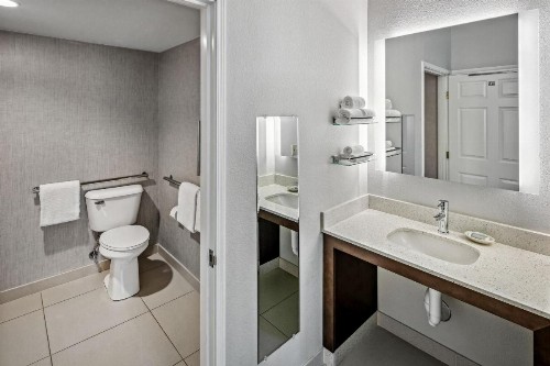 Residence Inn by Marriott Anchorage Midtown - image 5