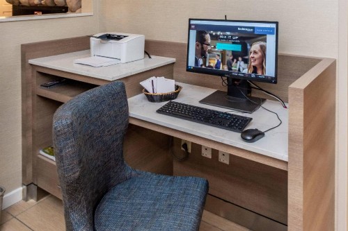 Residence Inn by Marriott Anchorage Midtown - image 9