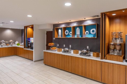 SpringHill Suites Anchorage Midtown - image 10
