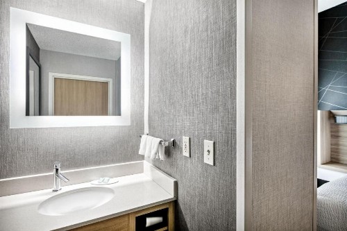 SpringHill Suites Anchorage Midtown - image 7