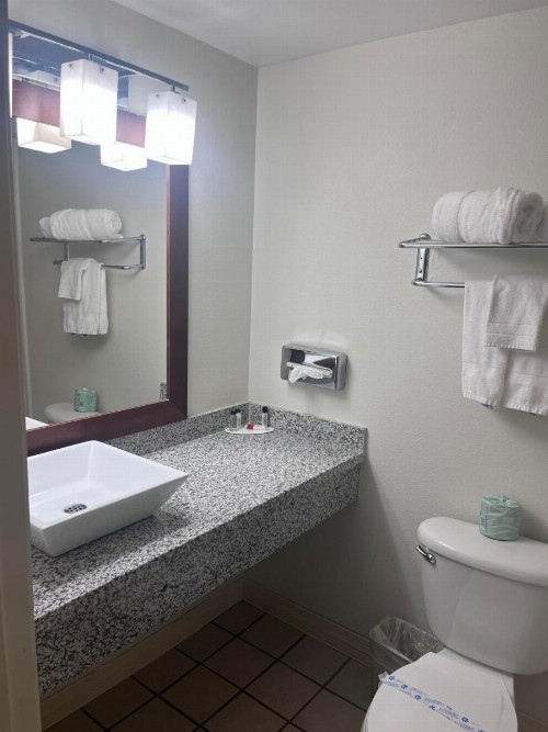 Ramada by Wyndham Anchorage - image 18