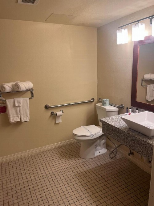 Ramada by Wyndham Anchorage - image 27