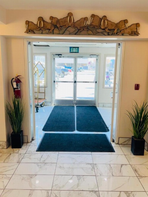 Ramada by Wyndham Anchorage - image 3