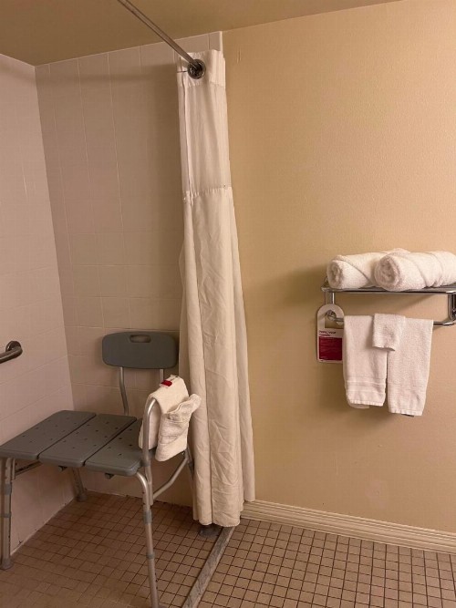 Ramada by Wyndham Anchorage - image 30