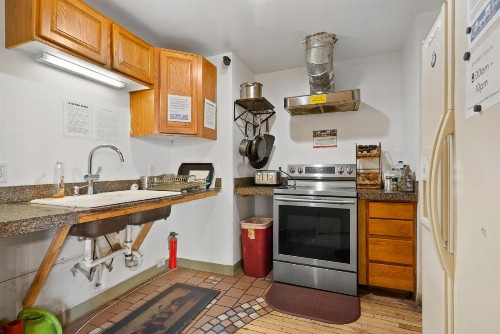 Qupqugiaq Inn - image 21