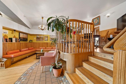 Qupqugiaq Inn - image 26