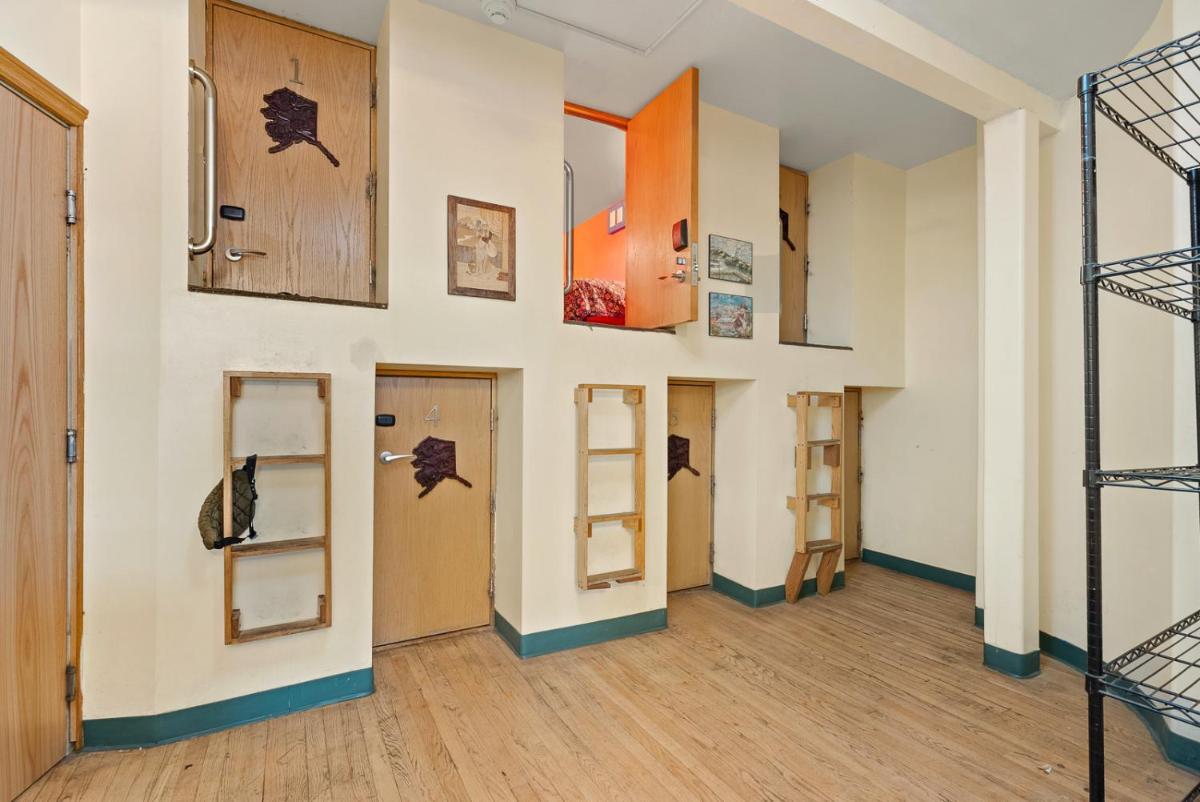 Qupqugiaq Inn - image 7