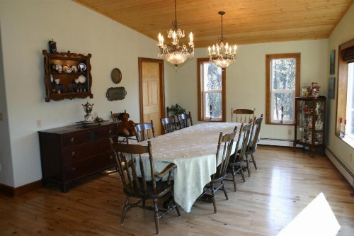 Maria's Creekside B&B - image 11