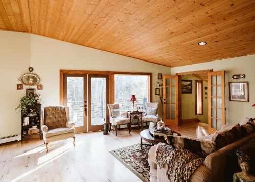 Maria's Creekside B&B - image 17
