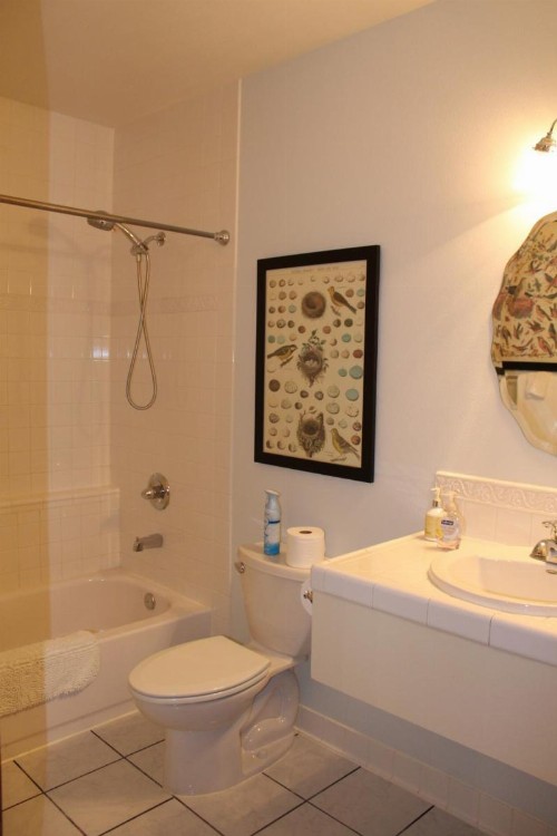 Maria's Creekside B&B - image 9