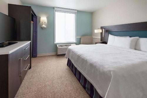 Home2 Suites by Hilton Anchorage/Midtown - image 19