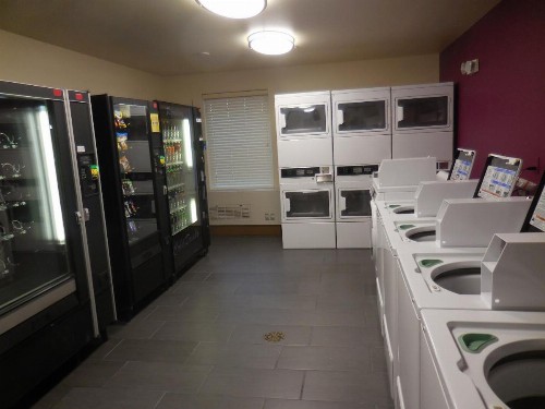 Aptel Studio Hotel - image 11