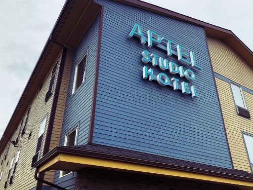Aptel Studio Hotel - image 12