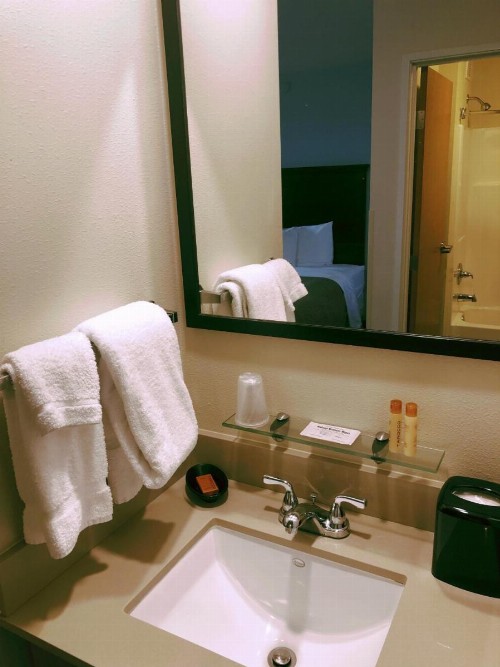 Aptel Studio Hotel - image 13