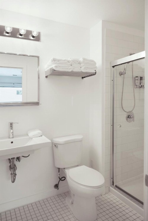 Anchorage Downtown Guest Rooms - image 18