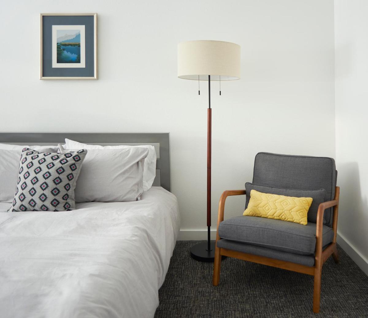 Anchorage Downtown Guest Rooms - image 4