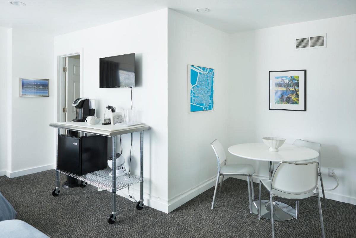 Anchorage Downtown Guest Rooms - image 6