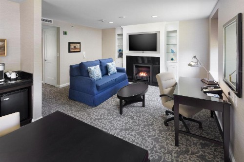 Andover Inn - image 3
