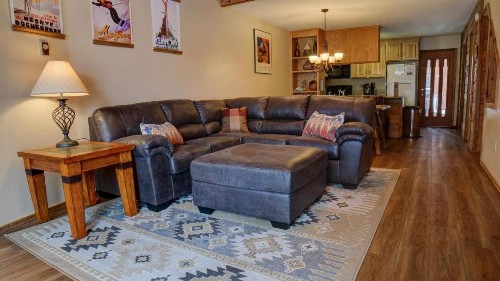 The Lifts #F-2 ( 2-Bedroom Condo )