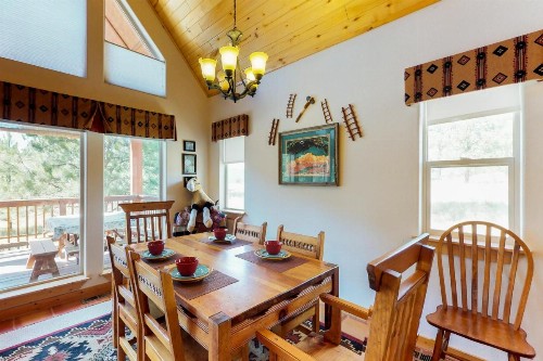 Painted Pony Cabin - image 12