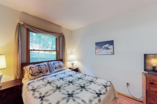 Gold Creek Condo 204 - image 7