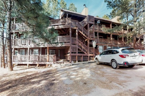 Redwood Commons B12 - image 10