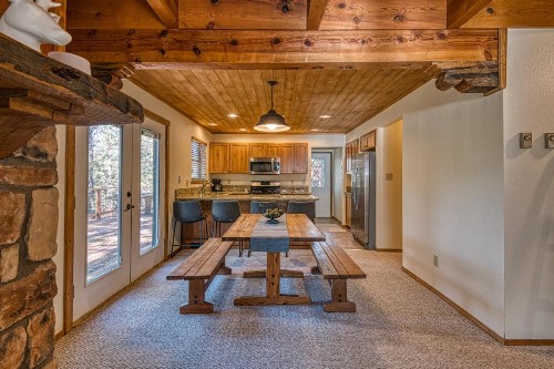 Tschirtart Cabin - 4 Bed 2 Bath Vacation home in Angel Fire