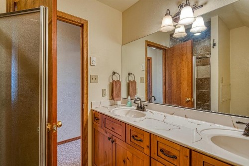 Tschirtart Cabin - 4 Bed 2 Bath Vacation home in Angel Fire - image 9