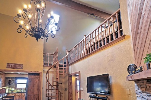 Angel Fire Condo with Fireplace half Mi to Ski Lift! - image 6
