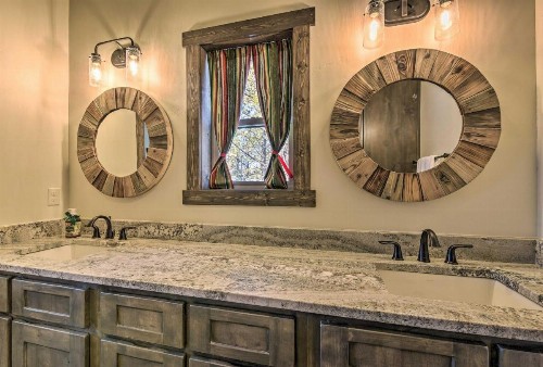 Custom Mountain Home Views Hot Tub and Fire Pit! - image 10