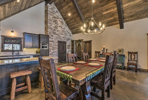 Custom Mountain Home Views Hot Tub and Fire Pit! - image 11