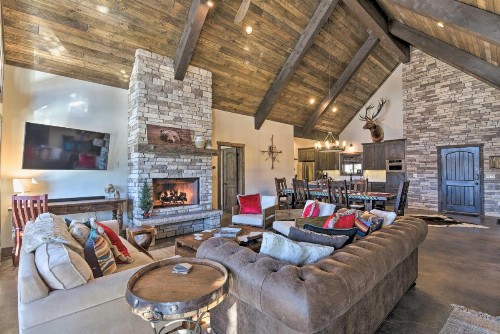 Custom Mountain Home Views Hot Tub and Fire Pit! - image 5