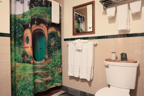 Stone Chalet Bed & Breakfast Inn - image 45