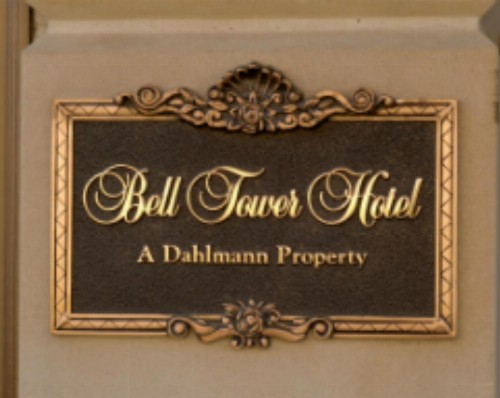 Bell Tower Hotel - image 8