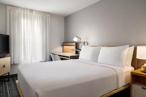 TownePlace Suites by Marriott Fort Meade National Business Park - image 11