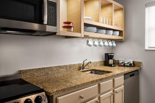 TownePlace Suites by Marriott Fort Meade National Business Park - image 13