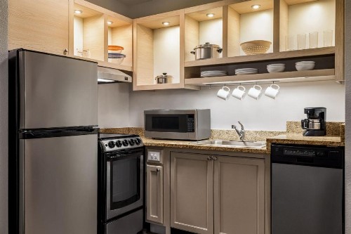 TownePlace Suites by Marriott Fort Meade National Business Park - image 18