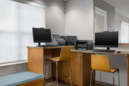 TownePlace Suites by Marriott Fort Meade National Business Park - image 6