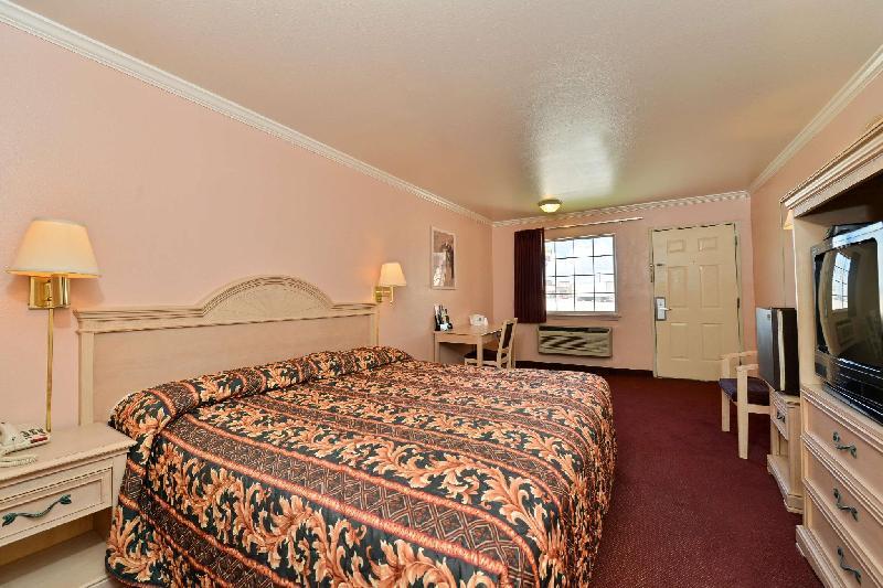 Americas Best Value Inn Anthony El Paso West - image 2