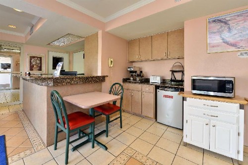 Americas Best Value Inn Anthony El Paso West - image 7