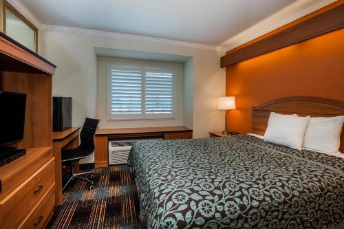 Days Inn & Suites by Wyndham Antioch - image 15