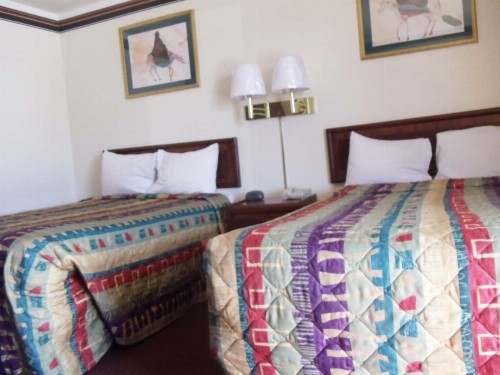 Antlers Budget Inn - image 22