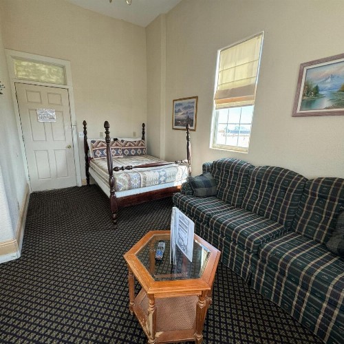 Steam Train Hotel - image 9