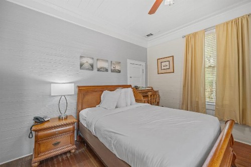 Coombs Inn & Suites Ascend Hotel Collection - image 3