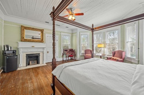 Coombs Inn & Suites Ascend Hotel Collection - image 38