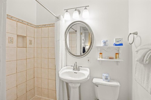 Coombs Inn & Suites Ascend Hotel Collection - image 46